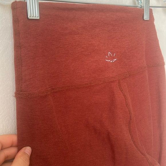 Beyond Yoga spacedye leggings orange rust red size small cropped - Picture 4 of 8